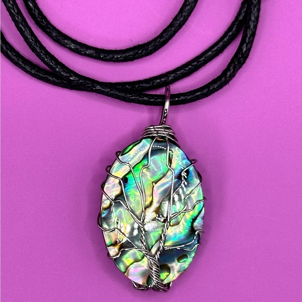 Beautiful Natural Shell Tree Of Life Pendant 18” Cotton Cord